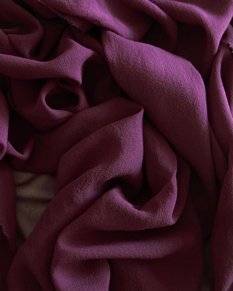 Silk Classic Textile in Berry