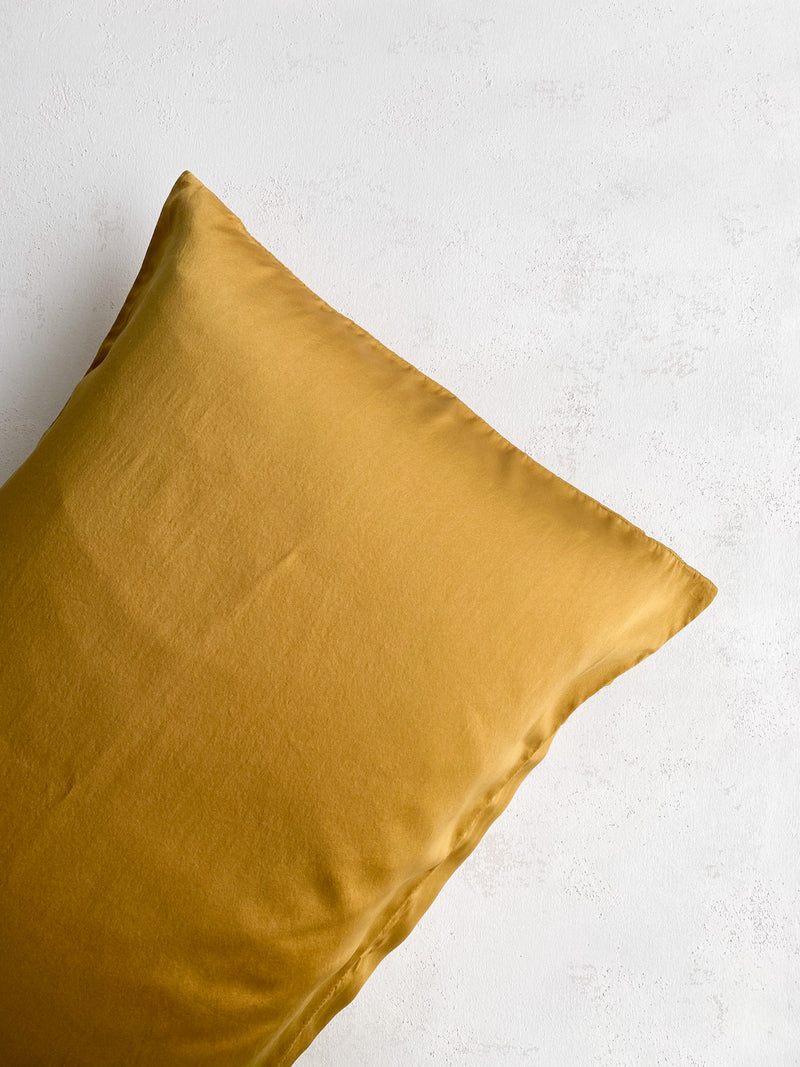 Silk Pillowcase in Oro
